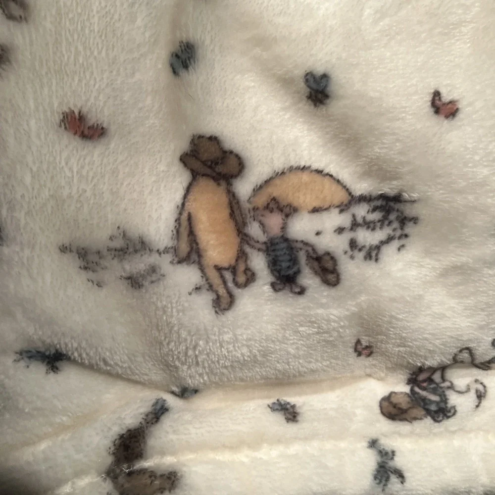 NEW! IVORY Soft Fleece CLASSIC POOH &‎ Piglet FRIENDS Plush Baby BLANKET 30x40